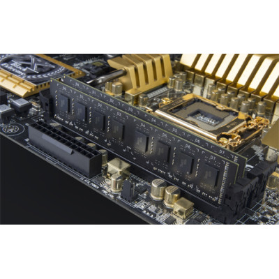 Модуль памяти DDR3 4GB/1600 1,35V Team Elite (TED3L4G1600C1101)