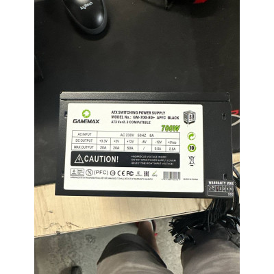 Блок живлення GameMax GM-700 80+ APFC 700W Black Блок живлення GameMax GM-700 80+ APFC 700W Black