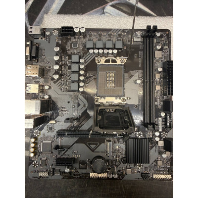Материнська плата Gigabyte B760M E Socket 1700 Материнська плата Gigabyte B760M E Socket 1700