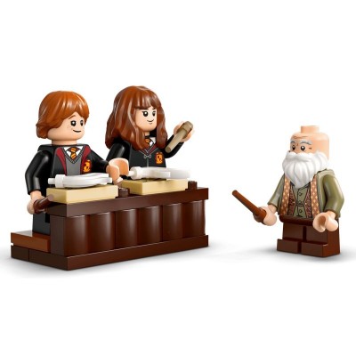 Конструктор LEGO Harry Potter Замок Гоґвортс: урок чарів