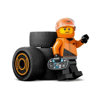 Конструктор LEGO City Пілот F1 з автомобілем для перегонів команди McLaren