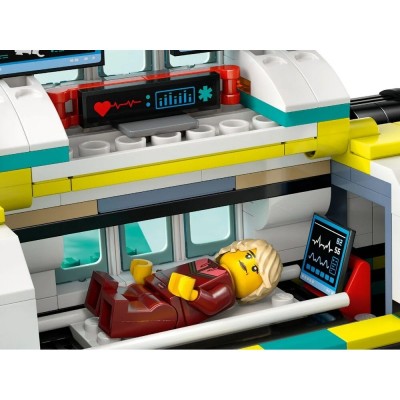 Конструктор LEGO City Літак швидкої медичної допомоги