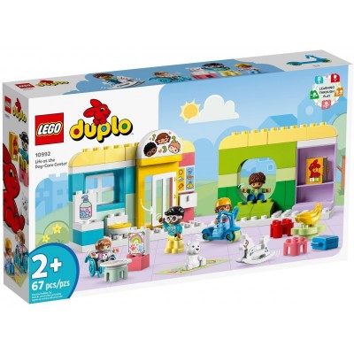 Конструктор LEGO DUPLO Town Життя в дитячому садку