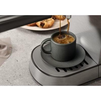 Кавоварка Electrolux ріжкова, 1л, мелена, ручний капуч, LED-дисплей, підігрів чашок, нерж
