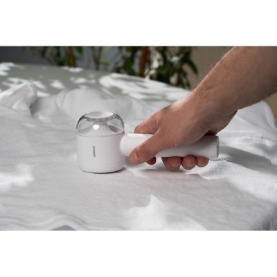 Машинка для видалення катишків Ardesto, 8500 обертів на хв, велика площа лез, 90 хв. роботи на одному заряді, USB-C > USB-A, білий Машинка для видалення катишків Ardesto, 8500 обертів на хв, велика площа лез, 90 хв. роботи на одному заряді, USB-C > USB-A, білий