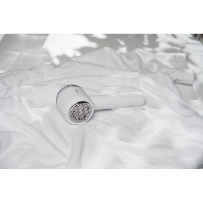 Машинка для видалення катишків Ardesto, 8500 обертів на хв, велика площа лез, 90 хв. роботи на одному заряді, USB-C > USB-A, білий Машинка для видалення катишків Ardesto, 8500 обертів на хв, велика площа лез, 90 хв. роботи на одному заряді, USB-C > USB-A, білий