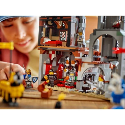 Конструктор LEGO Creator Середньовічний замок із лицарем на коні