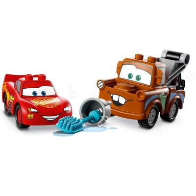 Конструктор LEGO DUPLO Disney TM Розваги Блискавки МакКвіна й Сирника на автомийці