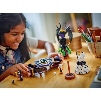 Конструктор LEGO Disney Classic Сукні Малефісенти та Лютелли де Віль