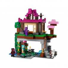 Конструктор LEGO Minecraft Майданчик для тренувань Конструктор LEGO Minecraft Майданчик для тренувань
