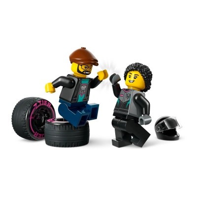 Конструктор LEGO City Автомобіль для перегонів й автовоз