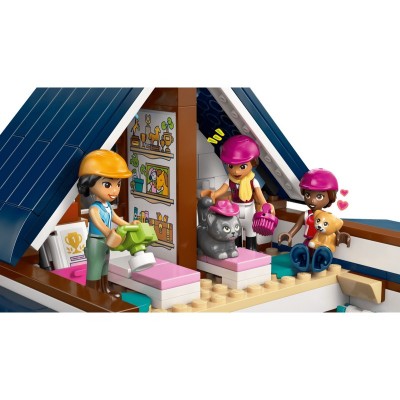 Конструктор LEGO Friends Кінна стайня і академія верхової їзди