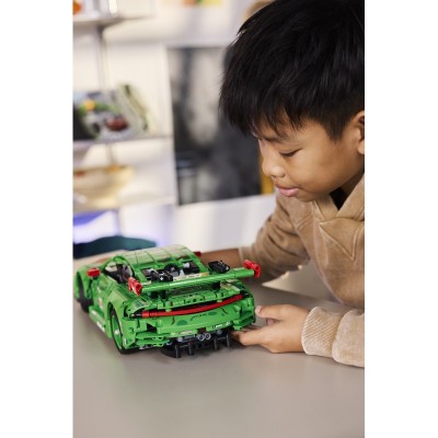 Конструктор LEGO Technic Автомобіль Porsche 911 GT3 R REXY AO Racing