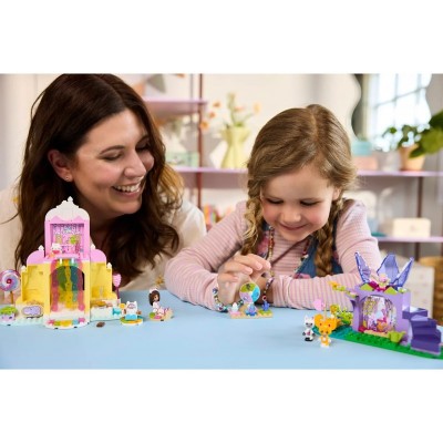 Конструктор LEGO Gabby's Dollhouse Гора солодощів і сад Кітті