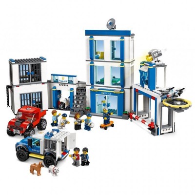 Конструктор LEGO City Police Поліцейська дільниця (60246)