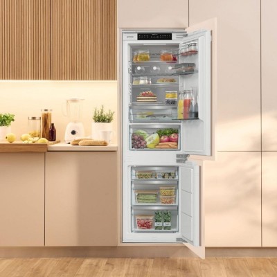 Холодильник Gorenje вбудований з нижн. мороз., 177x69x55см, 2 двері,244(68)л, А+, NF+, Зона св-ті, Диспл, Wi-Fi, Біли