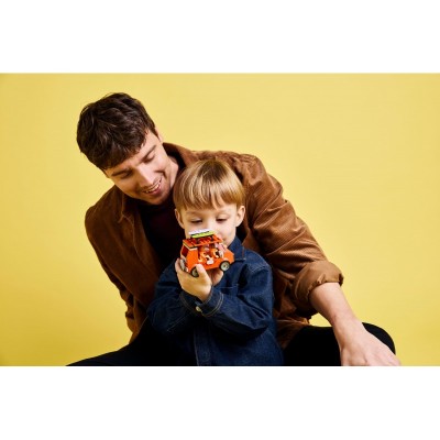 Конструктор LEGO Bluey Пляж і сімейна поїздка на автомобілі Блуї