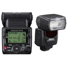 Спалах Nikon SB-700 AF TTL Спалах Nikon SB-700 AF TTL
