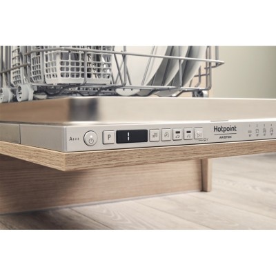 Посудомийна машина Hotpoint вбудована, 10компл., A+++, 45см, дисплей, інвертор, 3й кошик, білий