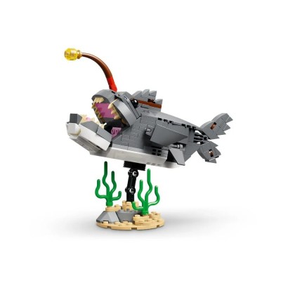 Конструктор LEGO Creator Люта акула зі скринею скарбів