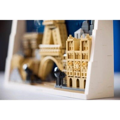 Конструктор LEGO Architecture Париж — місто кохання