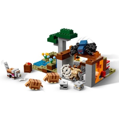 Конструктор LEGO Minecraft Шахтна експедиція «Броненосець»