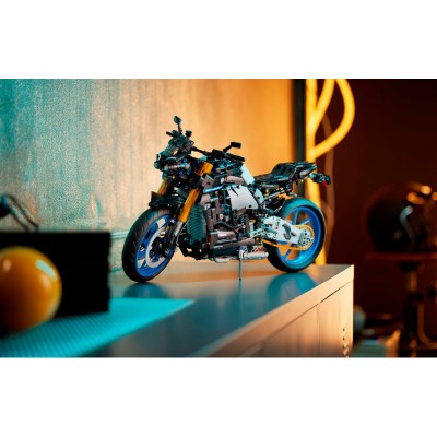 Конструктор LEGO Technic Yamaha MT 2022