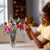 Конструктор LEGO Botanicals Милий рожевий букет квітів