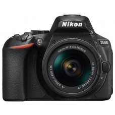 Nikon D5600[+ AF-P 18-55 VR + AF-P 70-300 VR]