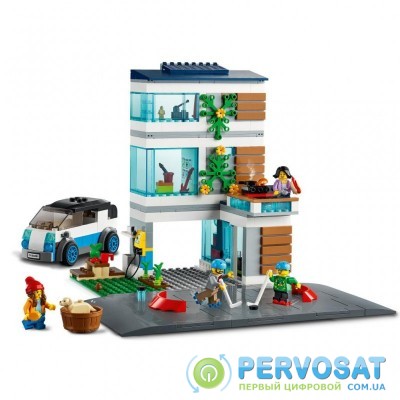 Конструктор LEGO City Семейный дом 388 деталей (60291)
