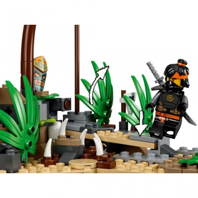 Конструктор LEGO Ninjago Село хранителей (71747)