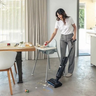 Пилосос Rowenta безпровідний миючий X-Clean 7, 250Вт, конт пил -0.5л, конт для води-0.65л, автон. робота до 50хв, вага-4.2кг, НЕРА, чорний Пилосос Rowenta безпровідний миючий X-Clean 7, 250Вт, конт пил -0.5л, конт для води-0.65л, автон. робота до 50хв, вага-4.2кг, НЕРА, чорний