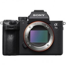 Цифровий фотоапарат SONY Alpha 7 M3 body black (ILCE7M3B.CEC) Цифровий фотоапарат SONY Alpha 7 M3 body black (ILCE7M3B.CEC)