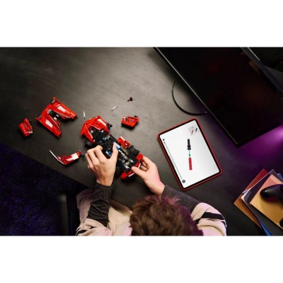Конструктор LEGO Technic Ferrari FXX K