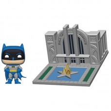 Фігурка Funko POP! Town Batman 80th Hall of Justice w/Batman 44469