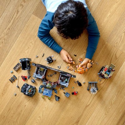 Конструктор LEGO Super Heroes Вторгнення Глиноликого (76122)