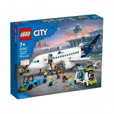 Конструктор LEGO City Пасажирський літак Конструктор LEGO City Пасажирський літак