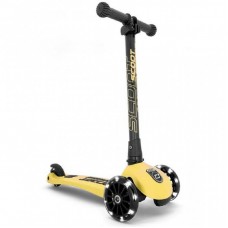 Скутер Scoot&Ride Highwaykick-3 колеса з підсвіткою лимон (SR-96358) Скутер Scoot&Ride Highwaykick-3 колеса з підсвіткою лимон (SR-96358)
