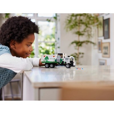 Конструктор LEGO Technic Сміттєвоз Mack® LR Electric