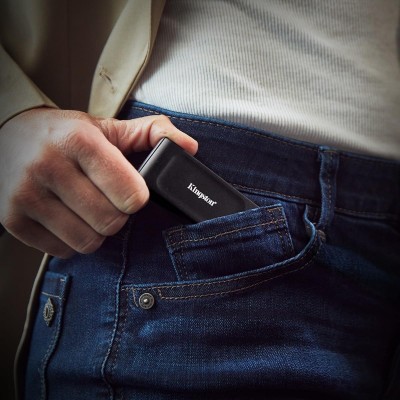 Портативний SSD Kingston 2TB USB 3.2 Gen 2 Type-C XS1000