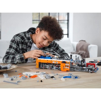 Конструктор LEGO Technic Важкий тягач