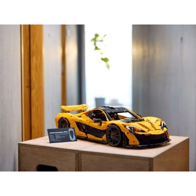 Конструктор LEGO Technic McLaren P1