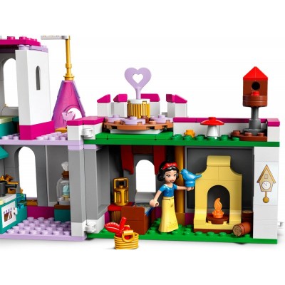 Конструктор LEGO Disney Princess Замок неймовірних пригод