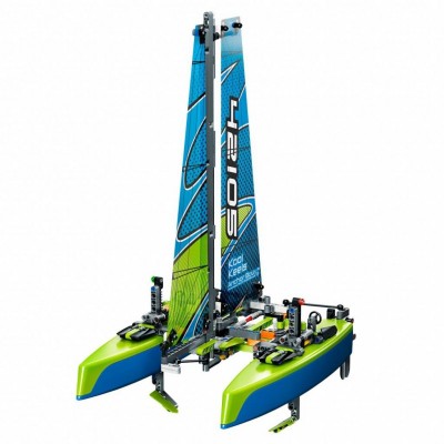 Конструктор LEGO Technic Катамаран 404 деталі (42105)