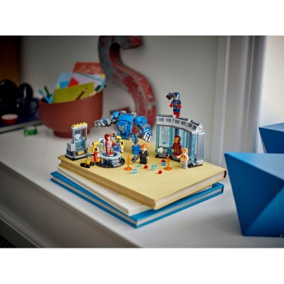Конструктор LEGO Super Heroes Лабораторія Залізної Людини: зал обладунків