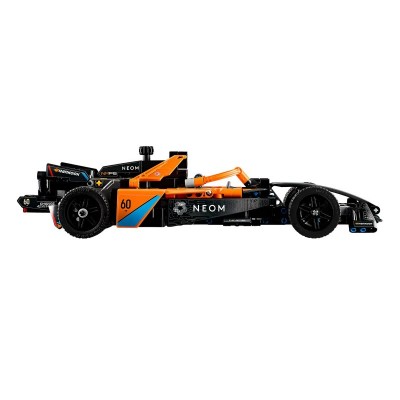 Конструктор LEGO Technic Автомобіль для перегонів NEOM McLaren Formula E