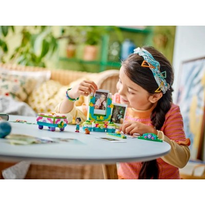 Конструктор LEGO Disney Classic Фоторамка й скриня для прикрас Мірабель