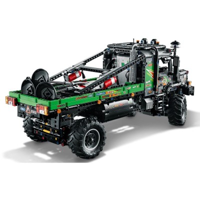 Конструктор LEGO Technic Повнопривідна вантажівка для випробувань Mercedes-Benz Zetros