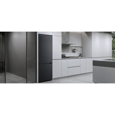 Холодильник LG з нижн. мороз., 203x60х68, холод.відд.-262л, мороз.відд.-113л, 2дв., E, NF, інв., диспл внутр., Fresh Сonverter, Metal Fresh, чорний матовий