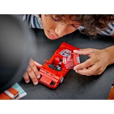 Конструктор LEGO Speed Champions Суперкар Ferrari F40